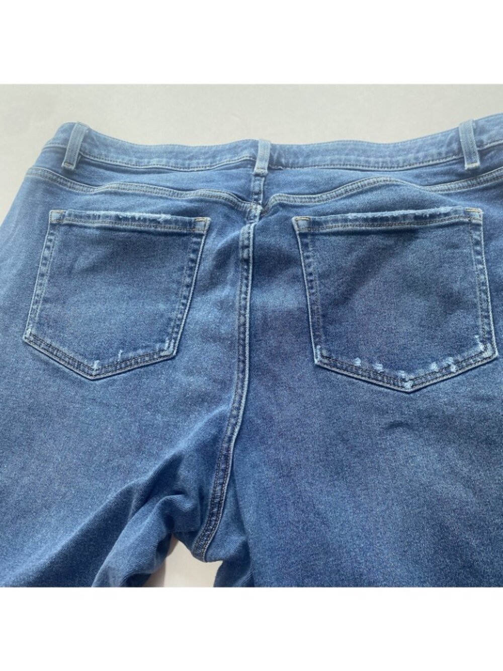 Lane Bryant Women Designed In NYC Size 20 Stretch Jeans With Patches Distressed - Picture 8 of 10